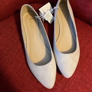 Old navy nude suede flats. Pointed toe